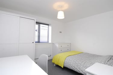 2 bed flat, Belgrave Lane, Mutley, Plymouth, PL47DA - Image 6